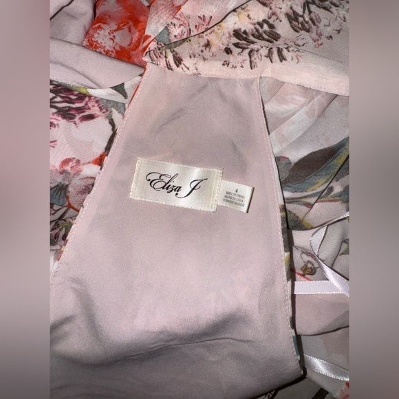 NWOT Eliza J Floral Pink Chiffon Halter Maxi Dress
Size 4 - Picture 6 of 6